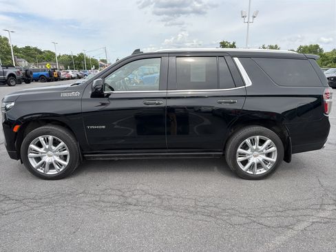 Used 2021 Chevrolet Tahoe High Country w/ Premium Package AWD/4WD image 10