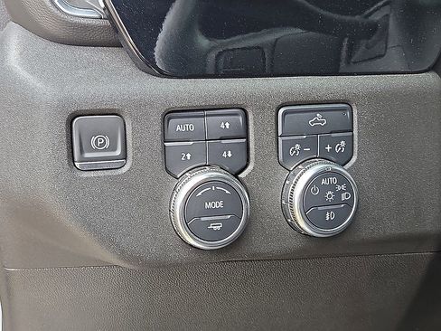 Used 2024 GMC Sierra 1500 Elevation AWD/4WD image 26
