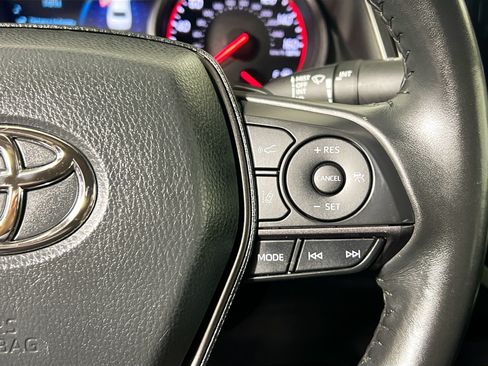 Used 2024 Toyota Camry XSE FWD image 13