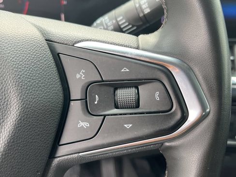 Used 2025 Chevrolet Trax ACTIV FWD image 20