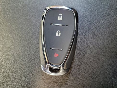 Used 2020 Chevrolet Equinox LT image 32