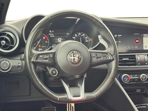 Used 2023 Alfa Romeo Giulia Sprint RWD image 13