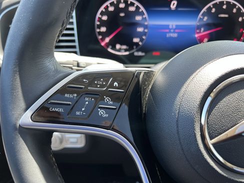Certified 2025 Mercedes-Benz GLE 350 4MATIC image 19