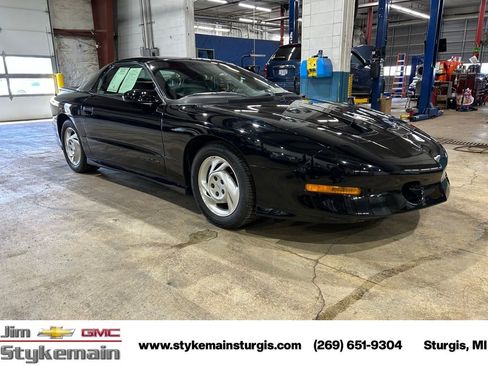 Used 1994 Pontiac Firebird Trans Am RWD image 9