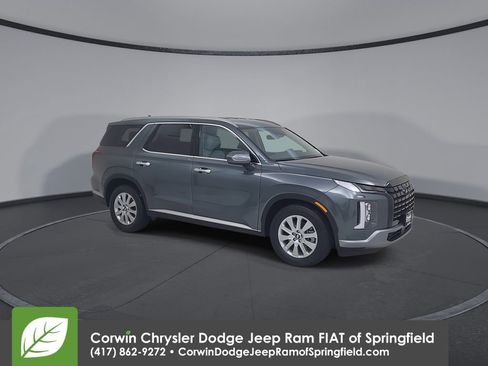 Used 2025 Hyundai Palisade SEL image 2