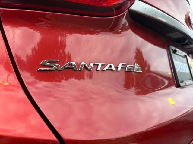 Used 2020 Hyundai Santa Fe SE AWD/4WD image 23