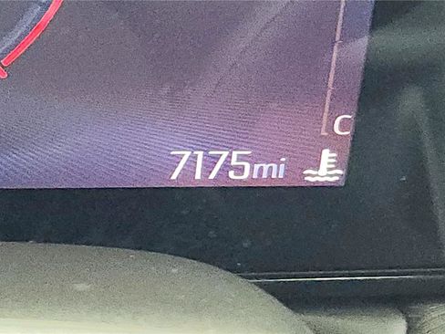 Used 2025 Chevrolet TrailBlazer LT image 31