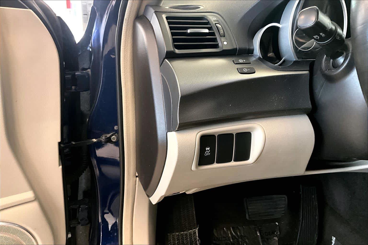 Used 2013 Acura TL w/ Technology Package FWD image 29