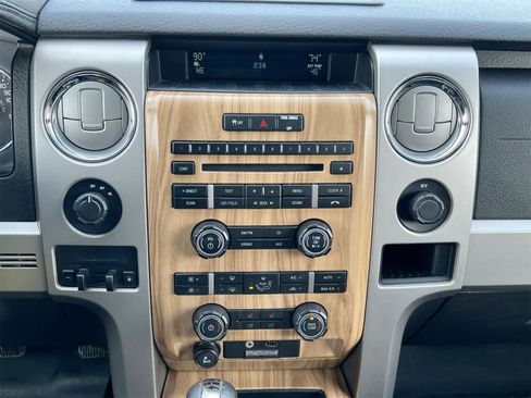 Used 2011 Ford F150 Lariat image 26
