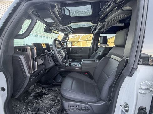 Used 2025 GMC Hummer EV 2X AWD/4WD image 30