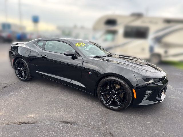Used 2017 Chevrolet Camaro SS RWD image 7