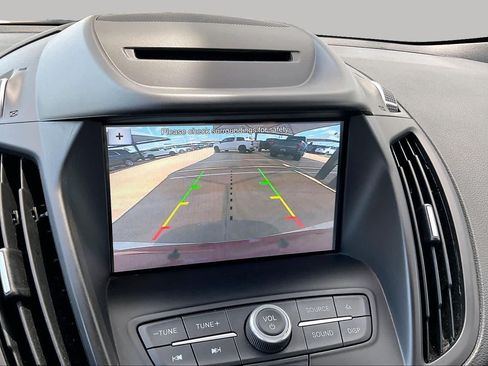 Used 2018 Ford Escape SE w/ SE Sync 3 Package FWD image 24