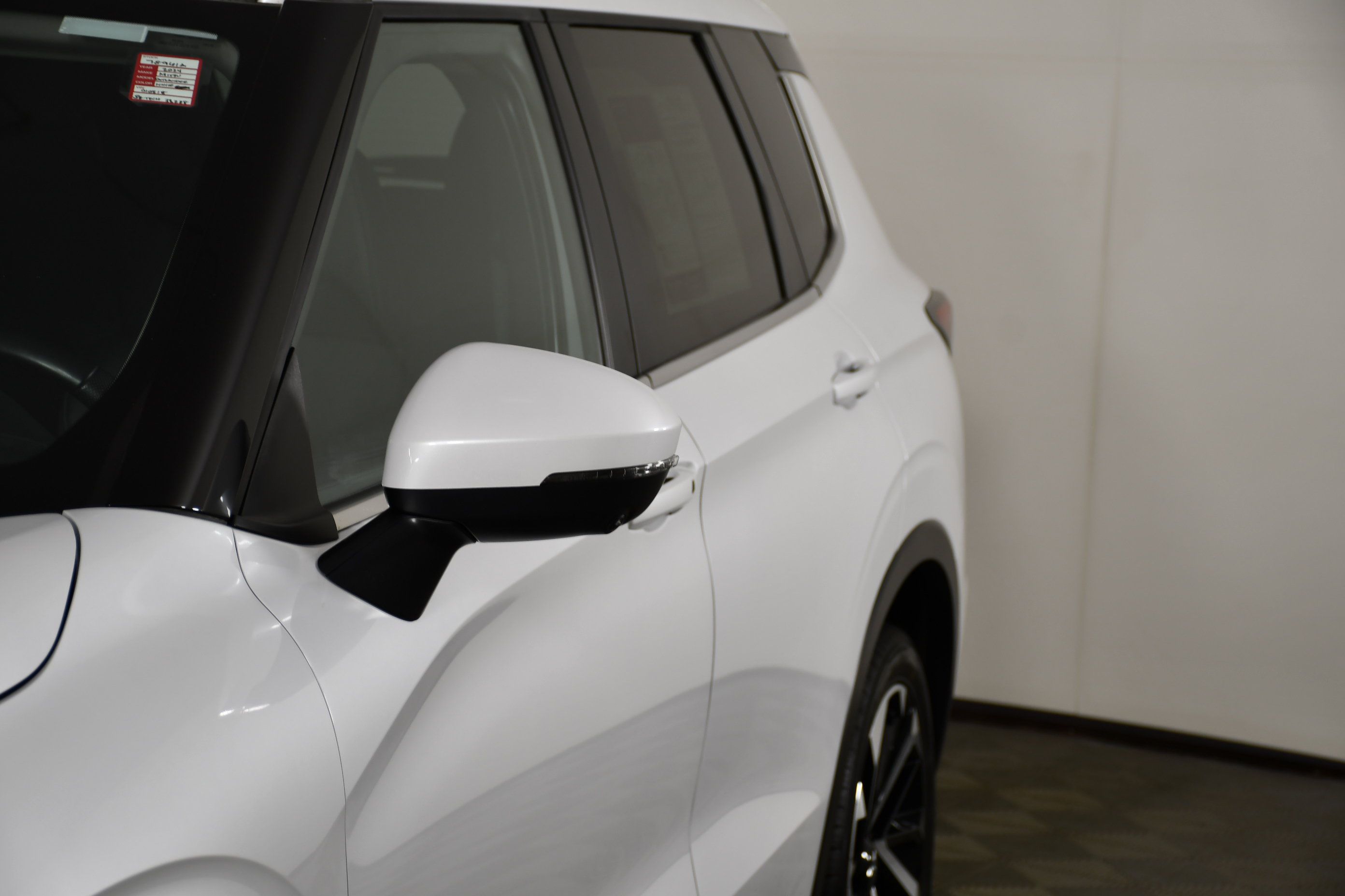 Used 2024 Mitsubishi Outlander SE AWD/4WD image 13