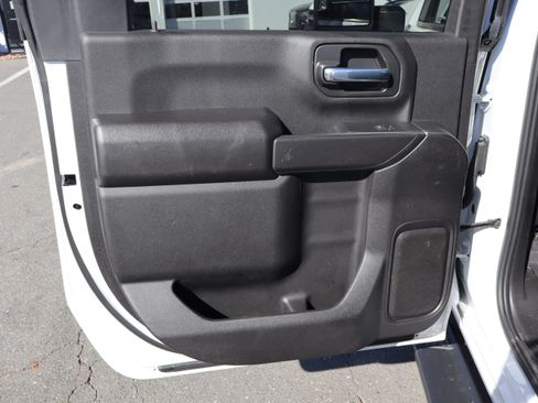 Certified 2024 Chevrolet Silverado 2500 Custom w/ Custom Value Package image 31