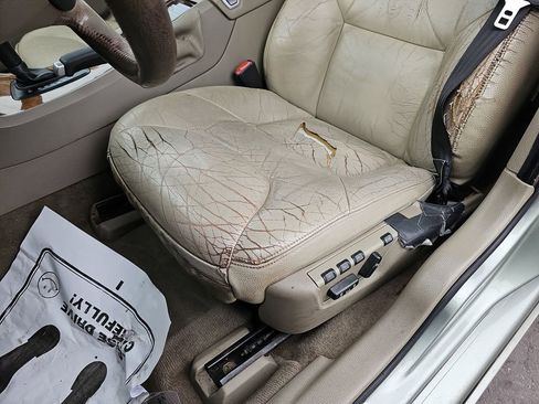 Used 2007 Volvo V70 2.4 image 30