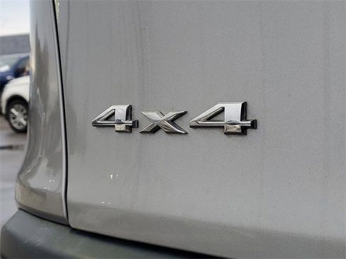 Used 2016 Jeep Cherokee Limited image 7