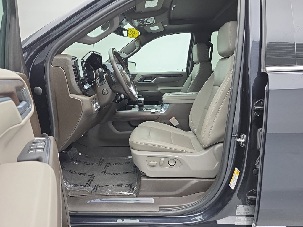 Used 2022 GMC Sierra 1500 SLT w/ SLT Convenience Package AWD/4WD image 15