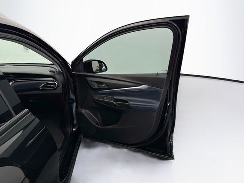 Used 2023 Chevrolet Bolt EUV Premier FWD image 30