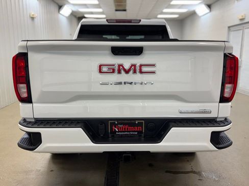 New 2026 GMC Sierra 1500 Elevation image 7