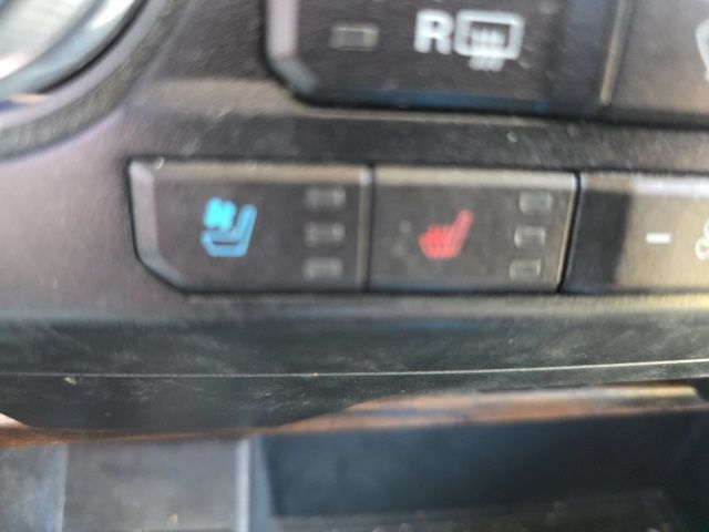 Used 2019 Ford F150 Lariat w/ Equipment Group 502A Luxury AWD/4WD image 19