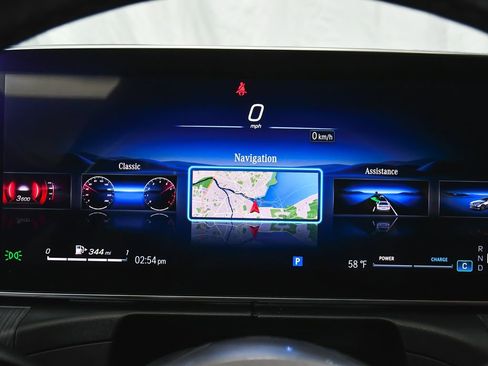 Used 2025 Mercedes-Benz C 300 4MATIC Sedan image 41