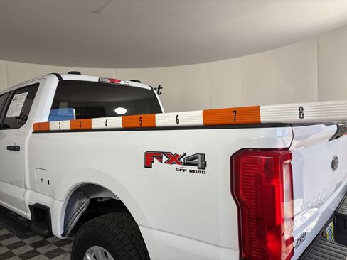 Used 2023 Ford F250 XLT w/ FX4 Off-Road Package image 7