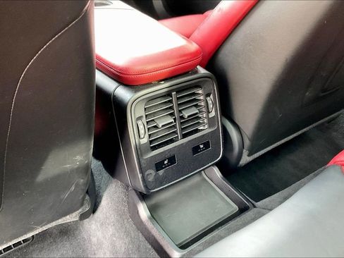 Used 2020 Porsche Taycan 4S image 10