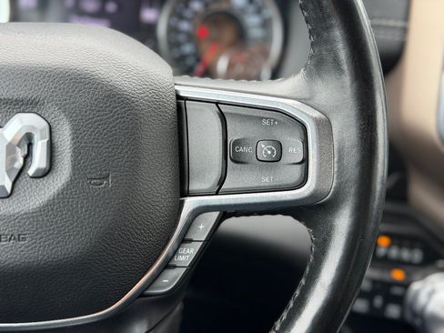 Used 2021 RAM 1500 Laramie AWD/4WD image 10