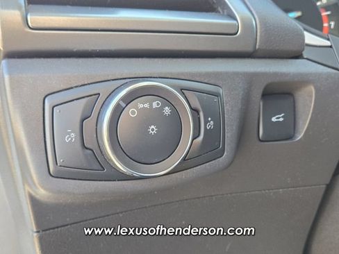 Used 2014 Ford Fusion SE FWD image 30