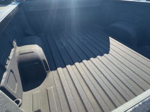 Used 2020 GMC Sierra 1500 Elevation w/ Elevation Value Package image 5