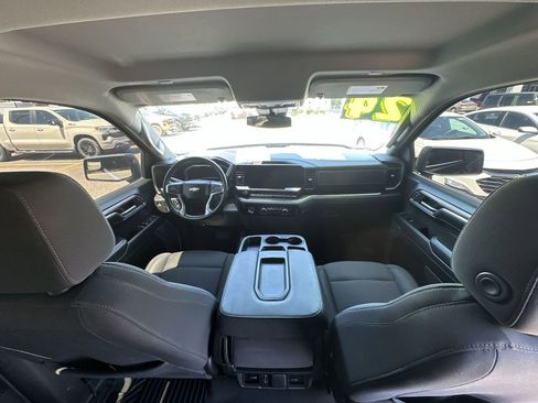 Used 2024 Chevrolet Silverado 1500 LT AWD/4WD image 18