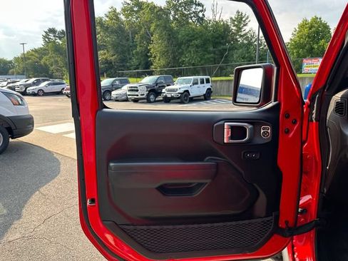 Used 2023 Jeep Wrangler Unlimited w/ Cold Weather Group AWD/4WD image 22