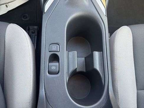 Used 2025 Toyota Corolla LE image 28