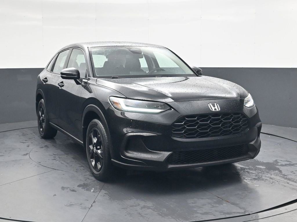 Used 2024 Honda HR-V LX image 2
