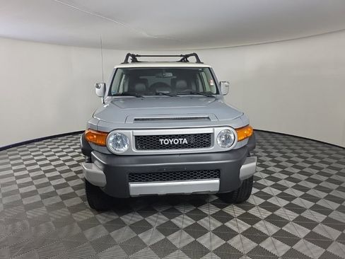 Used 2014 Toyota FJ Cruiser 4WD w/ Convenience Package image 8