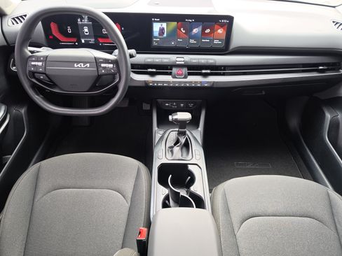 Used 2025 Kia K4 FWD image 5