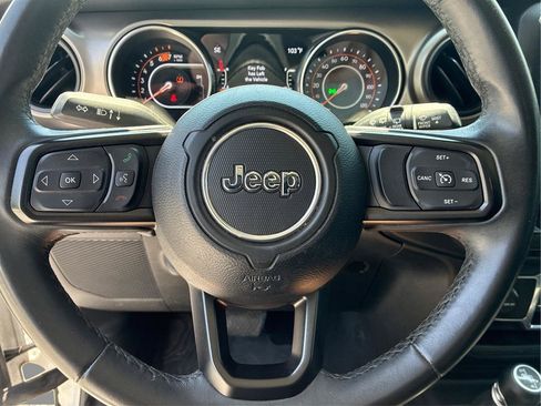 Used 2019 Jeep Wrangler Unlimited Sport S AWD/4WD image 22