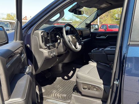 Certified 2023 Chevrolet Silverado 1500 LT AWD/4WD image 18