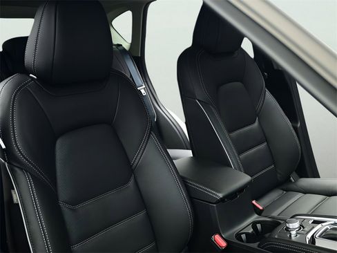 New 2025 MAZDA CX-5 AWD 2.5 S w/ Premium Plus Pkg image 5