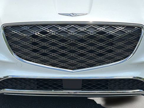 Certified 2026 Genesis GV70 2.5T AWD/4WD image 9