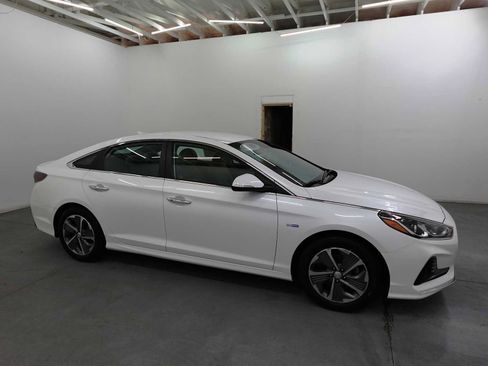 Used 2019 Hyundai Sonata Plug-In Hybrid FWD image 4