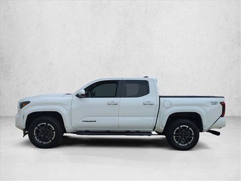 Used 2024 Toyota Tacoma TRD Sport w/ TRD Sport Upgrade Package RWD image 8