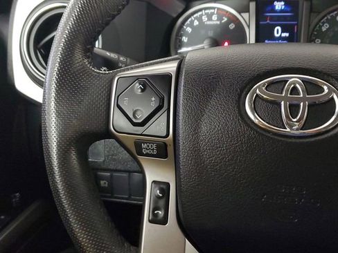 Used 2022 Toyota Tacoma SR5 w/ Technology Package image 22