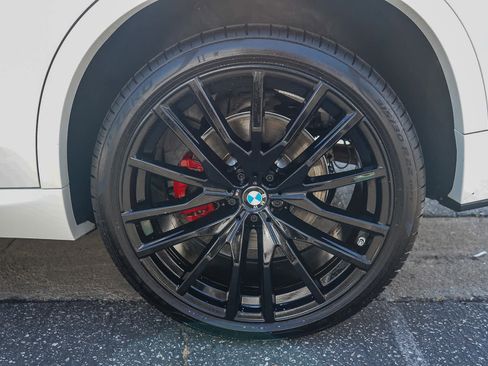Used 2026 BMW X5 sDrive40i w/ M Sport Package RWD image 8