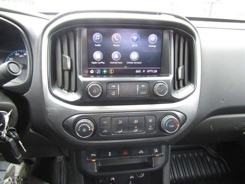 Used 2022 Chevrolet Colorado LT w/ Fleet Safety Package image 21