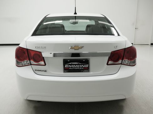 Used 2014 Chevrolet Cruze LT FWD image 5