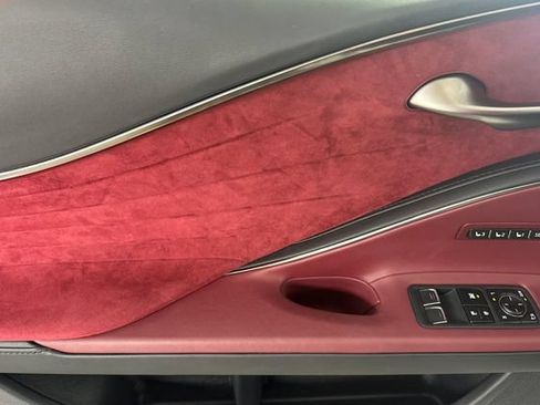 Used 2018 Lexus LC 500 Coupe w/ Performance Package RWD image 12
