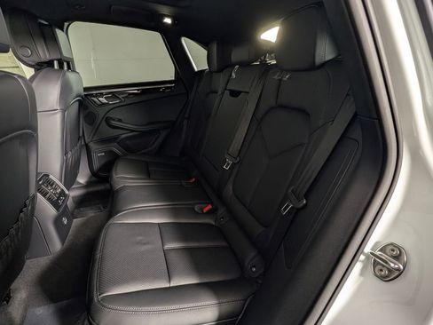 New 2026 Porsche Macan image 26