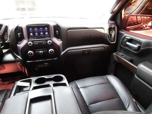 Used 2021 GMC Sierra 1500 SLE RWD image 9
