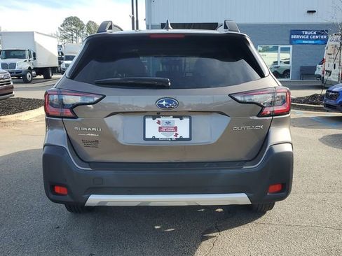 Certified 2023 Subaru Outback Limited image 5